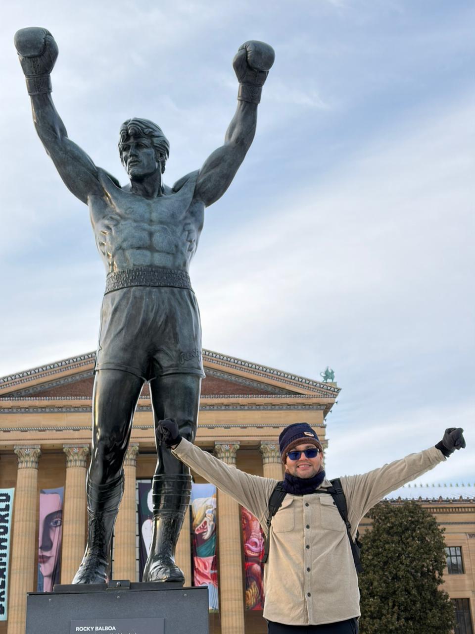 🥊 Resistencia también es saber desconectar: Lecciones de Salud Mental desde los Rocky Steps 🏛️